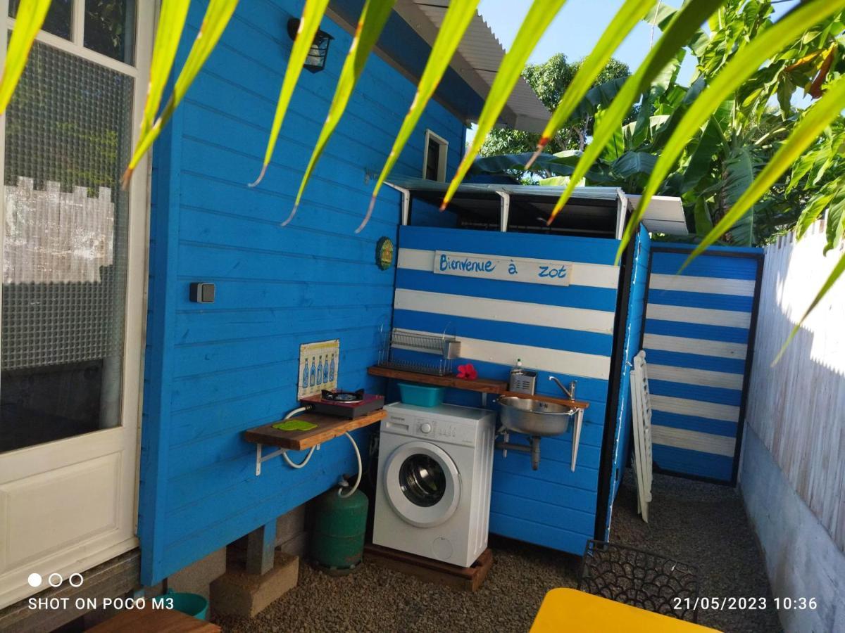 Bungalow Bleu L'Etang-Sale Ngoại thất bức ảnh